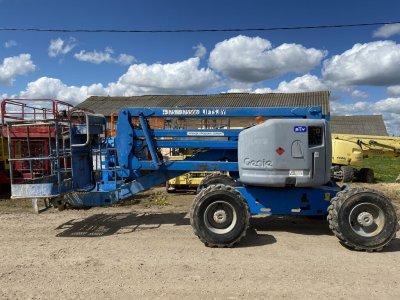 Коленчатый подъемник GENIE Z45/25