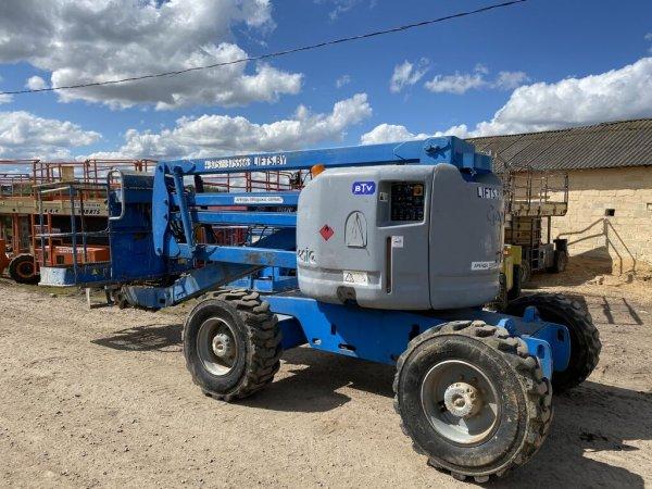 Коленчатый подъемник GENIE Z45/25