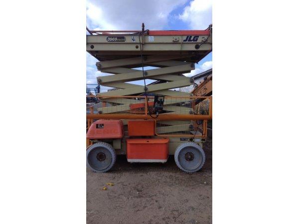 Ножничный подъемник JLG 3969E